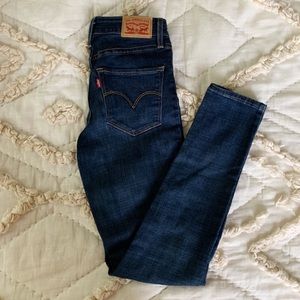 Levi’s Super Skinny High-Rise Jeans